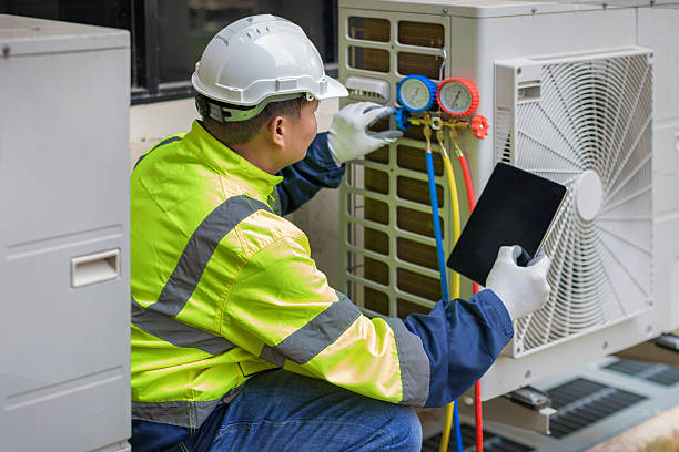 Professional Hvac technician working in Burket, IN
